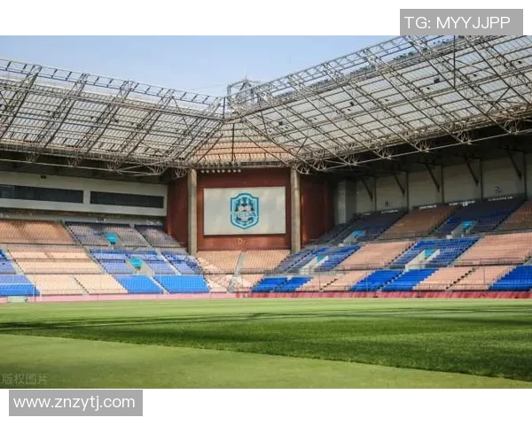 团泊湖畔的足球梦想天津团泊湖足球场引领城市体育新风潮